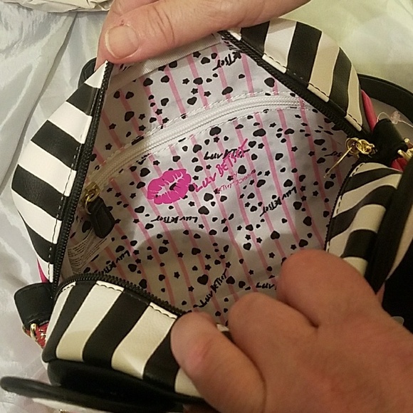 Betsey Johnson animal face crossbody * - Picture 2 of 5